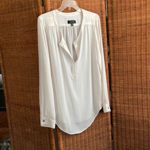 Karen Kane Cream Long Sleeved V-Neck Top